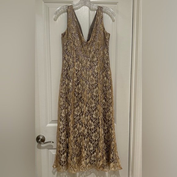 Gorgeous David's Bridal Metallic Gold Lace Overlay Dress - Picture 2 of 13